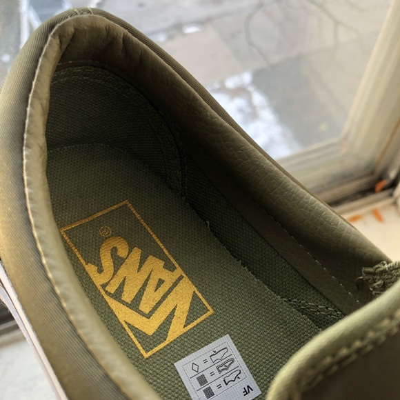 Slip on Vans (nylon) - Picture 4 of 5